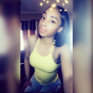 Meet your Posher, Shakeya